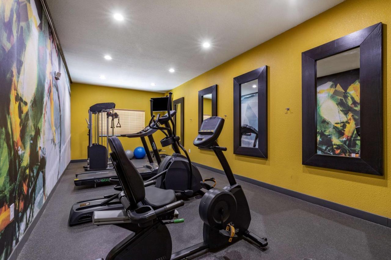 Best Western Plus Big Lake Inn Bagian luar foto