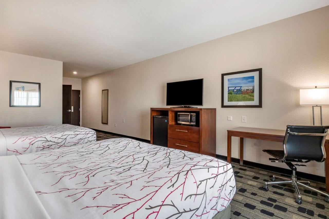 Best Western Plus Big Lake Inn Bagian luar foto