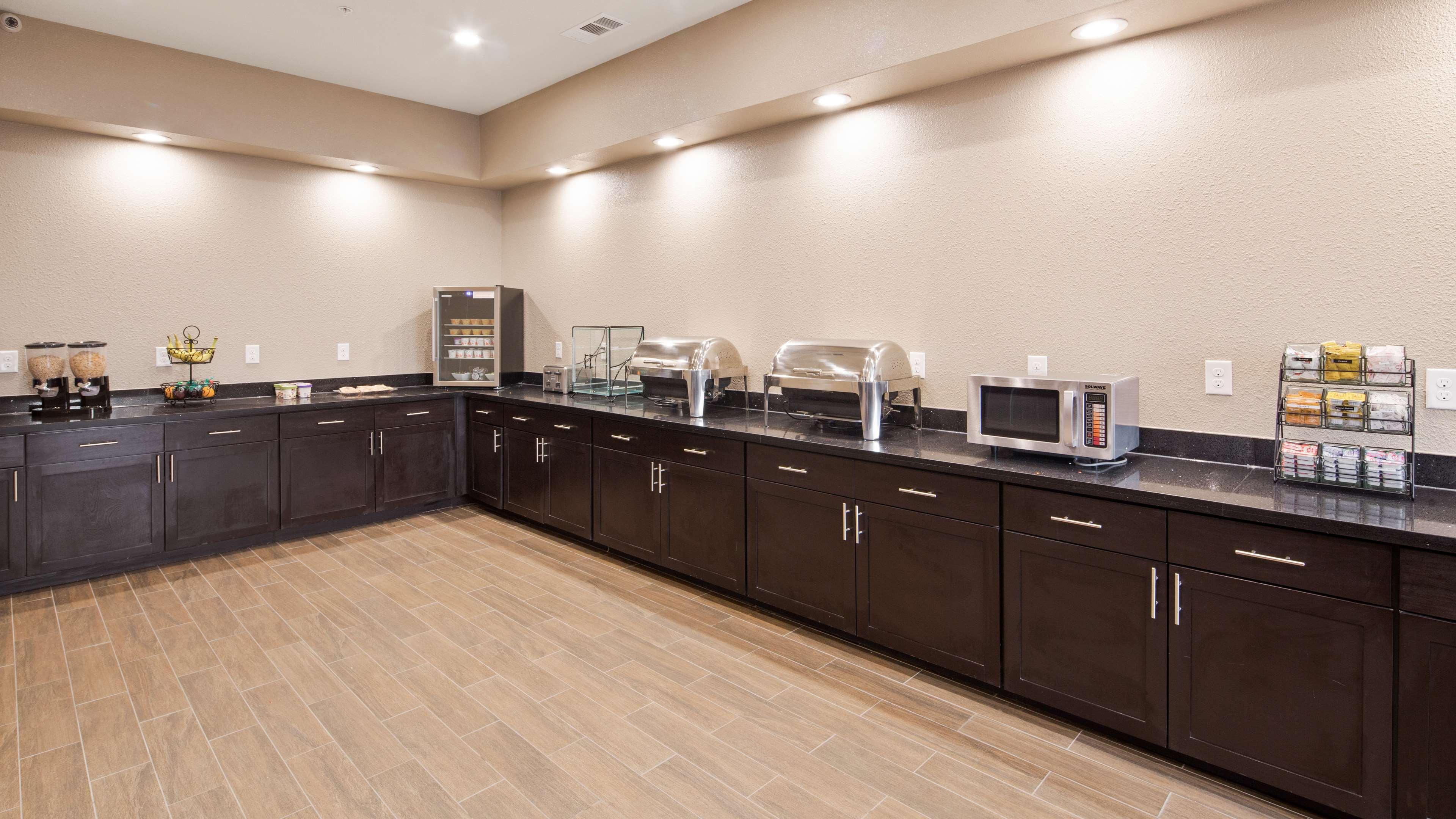 Best Western Plus Big Lake Inn Bagian luar foto