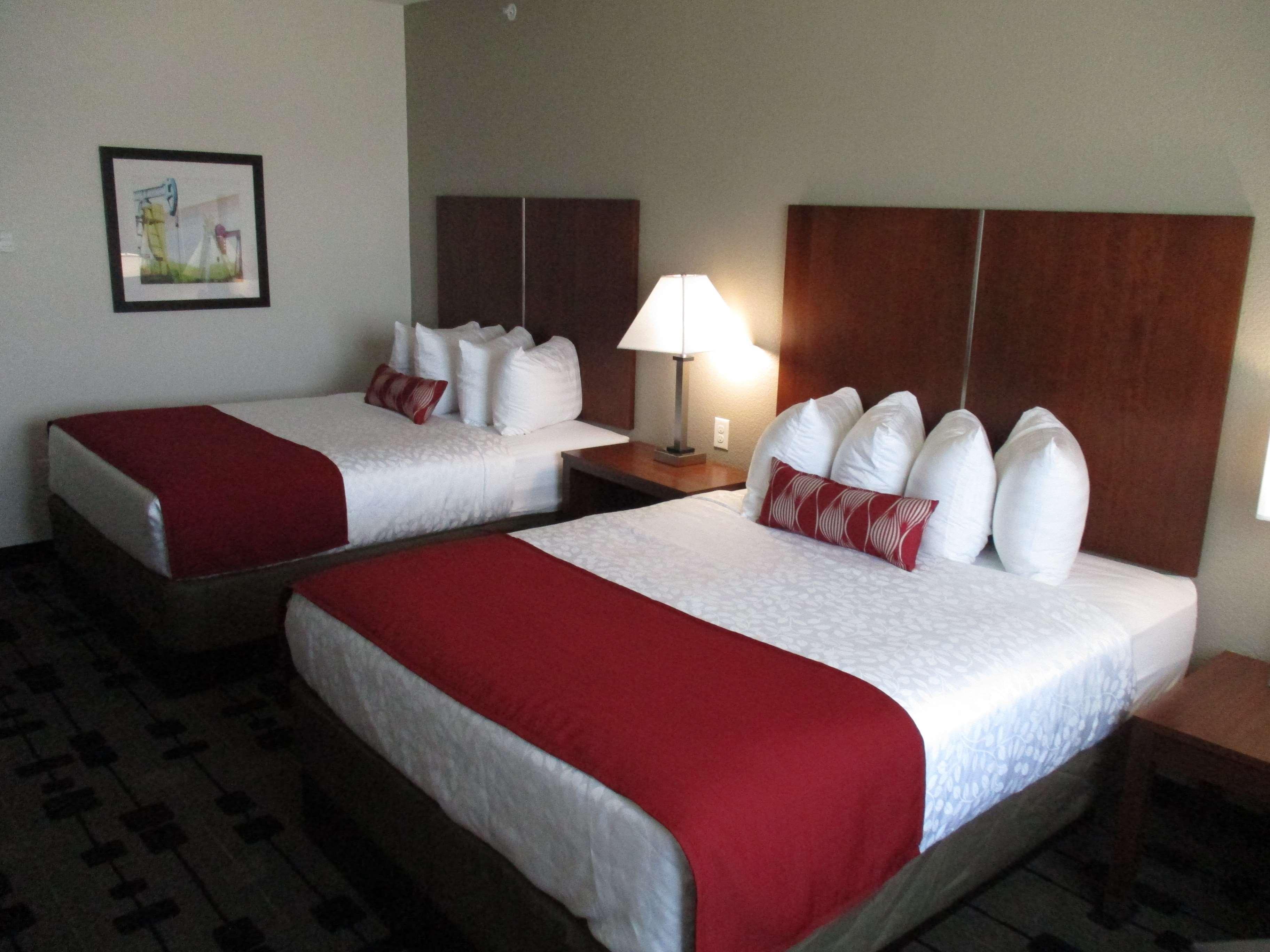Best Western Plus Big Lake Inn Bagian luar foto